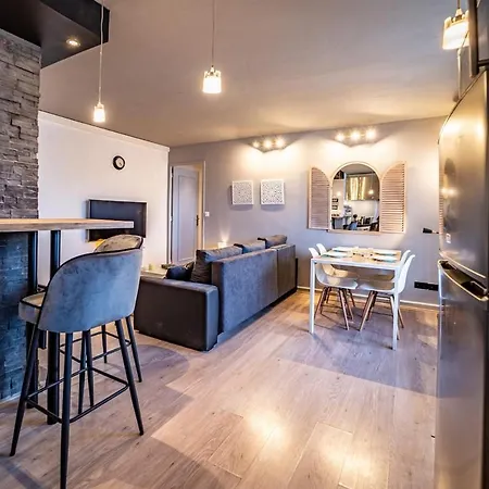 Апартаменты 41 Vallier *